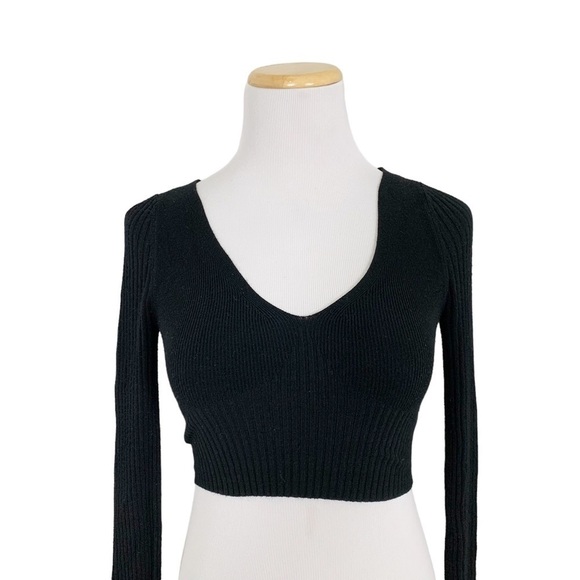 Urban Outfitters Long Bell Sleeve Ribbed Knit V Neck Crop Top - Picture 4 of 16